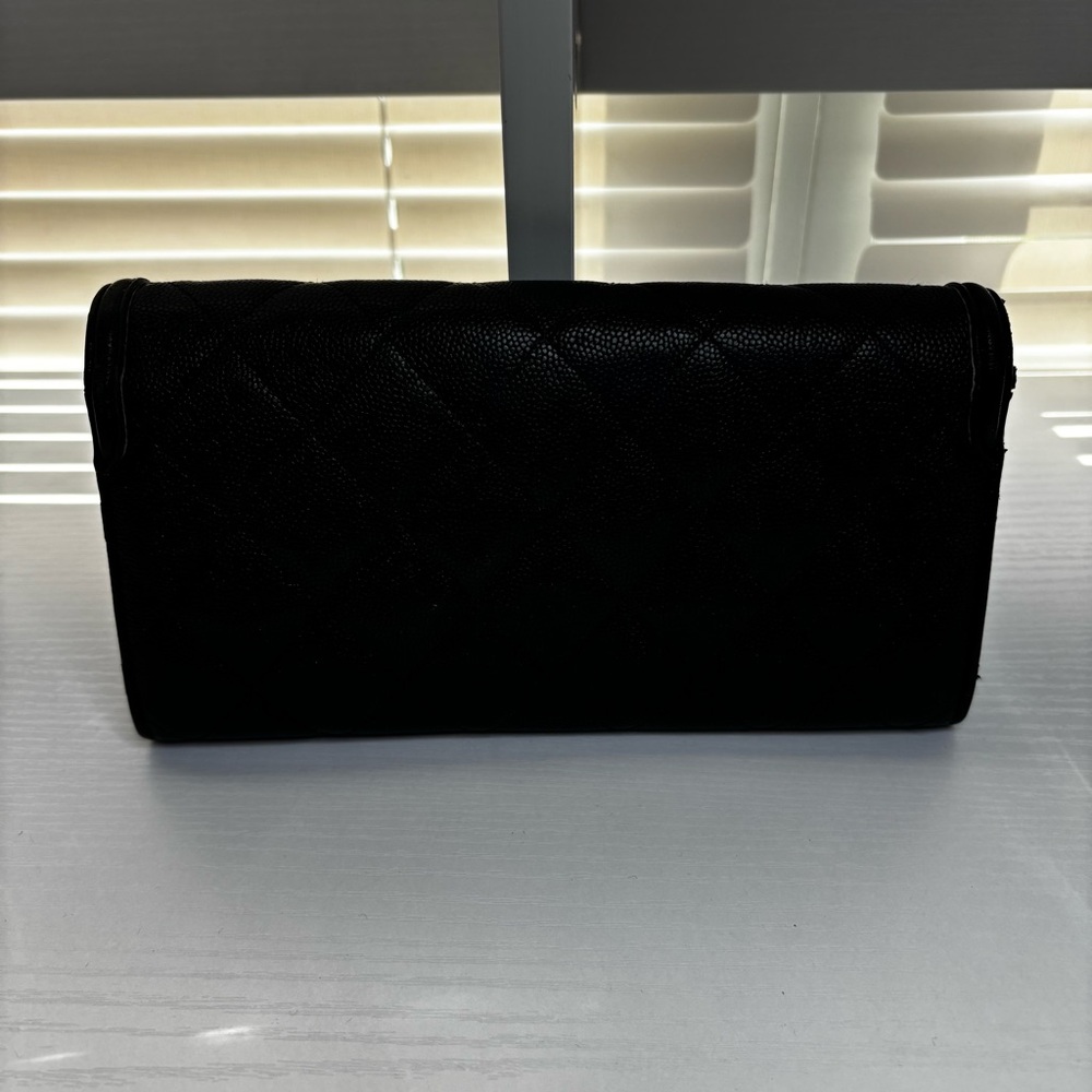 CHANEL Black Caviar Filigree Wallet - Picture 9 of 13